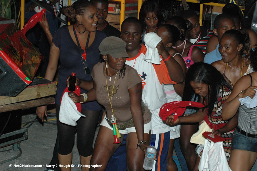 Jamaica Carnival 2007 @ The Jungle, Friday, March 2, 2007, The Jungle, Norman Manley Boulevard, Negril, Westmoreland, Jamaica W.I. - Negril Travel Guide, Negril Jamaica WI - http://www.negriltravelguide.com - info@negriltravelguide.com...!