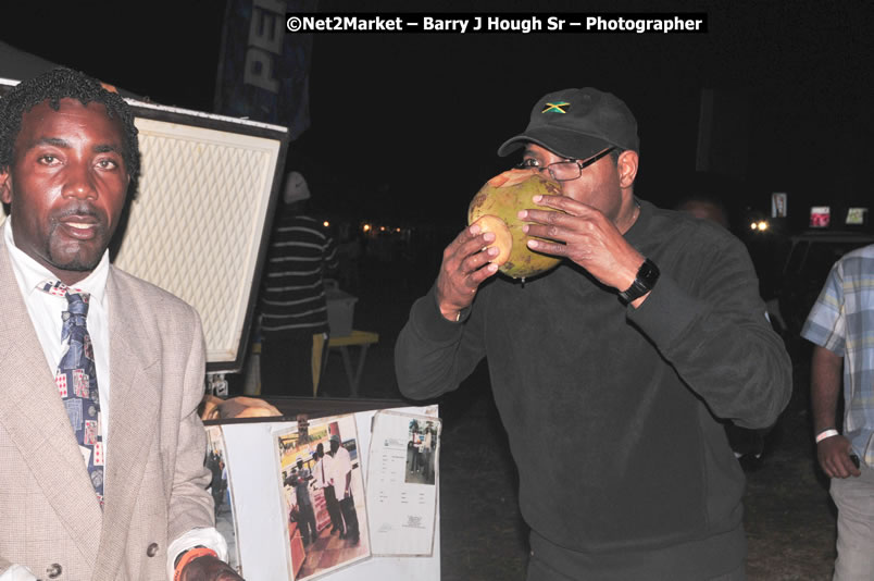 Minister of Tourism, Edmund Bartlett @ Jamaica Jazz and Blues Festival 2009 - Presented by Air Jamaica - Thursday, January 22, 2009 - Venue at the Aqueduct on Rose Hall Resort &amp; Country Club, Montego Bay, Jamaica - Thursday, January 22 - Saturday, January 24, 2009 - Photographs by Net2Market.com - Barry J. Hough Sr, Photographer/Photojournalist - Negril Travel Guide, Negril Jamaica WI - http://www.negriltravelguide.com - info@negriltravelguide.com...!