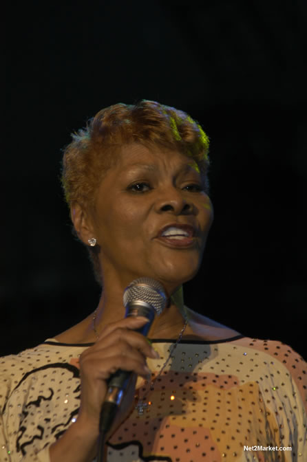 Dionne Warwick - Air Jamaica Jazz & Blues 2005 - The Art Of Music - Cinnamon Hill Golf Course, Rose Hall, Montego Bay - Negril Travel Guide, Negril Jamaica WI - http://www.negriltravelguide.com - info@negriltravelguide.com...!