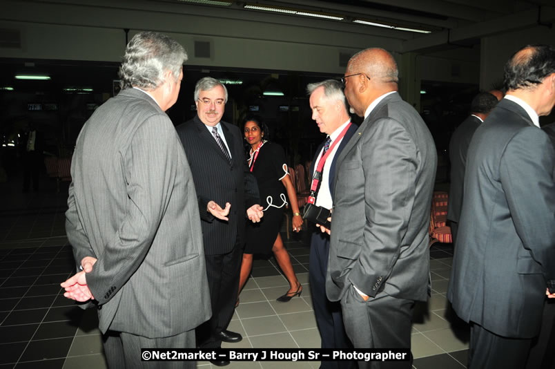 The Unveiling Of The Commemorative Plaque By The Honourable Prime Minister, Orette Bruce Golding, MP, And Their Majesties, King Juan Carlos I And Queen Sofia Of Spain - On Wednesday, February 18, 2009, Marking The Completion Of The Expansion Of Sangster International Airport, Venue at Sangster International Airport, Montego Bay, St James, Jamaica - Wednesday, February 18, 2009 - Photographs by Net2Market.com - Barry J. Hough Sr, Photographer/Photojournalist - Negril Travel Guide, Negril Jamaica WI - http://www.negriltravelguide.com - info@negriltravelguide.com...!