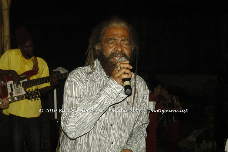 John Holt - Live in Concert - Also featuring Uprising Bank, plus DJ Gemini @ One Love Reggae Concerts Series 09/10 @ Negril Escape Resort & Spa, February 9, 2010, One Love Drive, West End, Negril, Westmoreland, Jamaica W.I. - Photographs by Net2Market.com - Barry J. Hough Sr, Photographer/Photojournalist - The Negril Travel Guide - Negril's and Jamaica's Number One Concert Photography Web Site with over 40,000 Jamaican Concert photographs Published -  Negril Travel Guide, Negril Jamaica WI - http://www.negriltravelguide.com - info@negriltravelguide.com...!