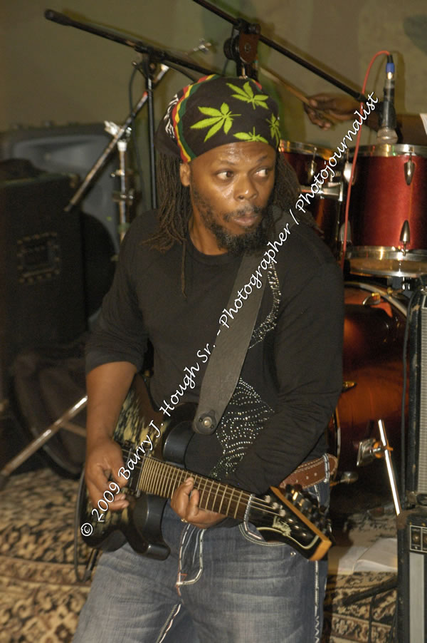  Sanchez - Live in Concert - at the One Love Reggae Concert Series 09/10 @ Negril Escape Resort & Spa - Also Featuring: Timmi Burrell and Justice Merchant- Backing Band Roots Warrior - DJ Gemini - MC Oliver Cargill, Negril Escape Resort & Spa, One Love Drive, West End, Negril, Westmoreland, Jamaica W.I. - Tuesday, November 24, 2009 - Photographs by Net2Market.com - Barry J. Hough Sr, Photographer / Photojournalist - Photos taken with a Nikon D70, D100, or D300 - Negril Travel Guide, Negril Jamaica WI - http://www.negriltravelguide.com - info@negriltravelguide.com...!