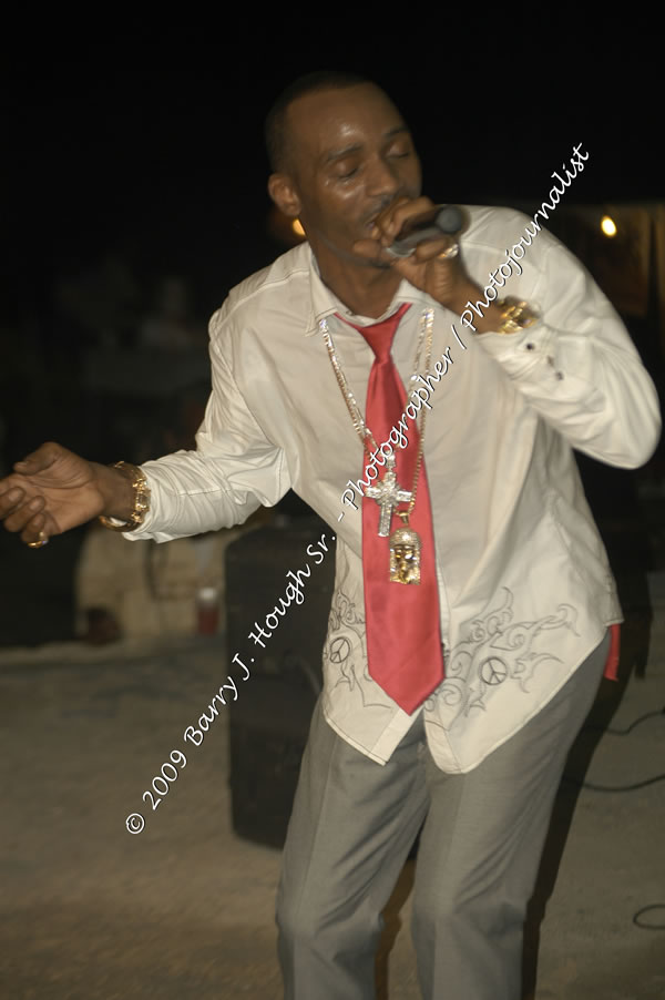  Sanchez - Live in Concert - at the One Love Reggae Concert Series 09/10 @ Negril Escape Resort & Spa - Also Featuring: Timmi Burrell and Justice Merchant- Backing Band Roots Warrior - DJ Gemini - MC Oliver Cargill, Negril Escape Resort & Spa, One Love Drive, West End, Negril, Westmoreland, Jamaica W.I. - Tuesday, November 24, 2009 - Photographs by Net2Market.com - Barry J. Hough Sr, Photographer / Photojournalist - Photos taken with a Nikon D70, D100, or D300 - Negril Travel Guide, Negril Jamaica WI - http://www.negriltravelguide.com - info@negriltravelguide.com...!