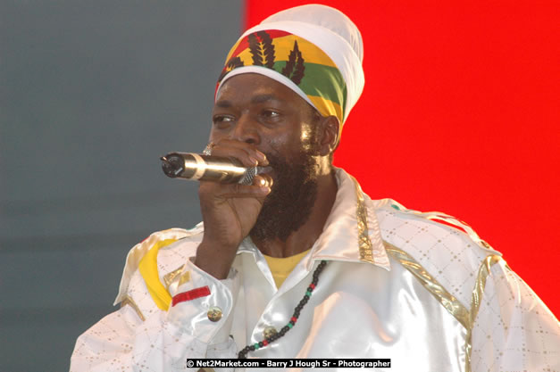 Capleton at Tru-Juice Rebel Salute 2008 - The 15th staging of Tru-Juice Rebel Salute, Saturday, January 12, 2008, Port Kaiser Sports Club, St. Elizabeth, Jamaica W.I. - Photographs by Net2Market.com - Barry J. Hough Sr, Photographer - Negril Travel Guide, Negril Jamaica WI - http://www.negriltravelguide.com - info@negriltravelguide.com...!