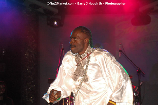 Ninja Man - Explosion - Red Stripe Reggae Sumfest 2007 - Thursday, July 19, 2007 - Red Stripe Reggae Sumfest 2007 at Catherine Hall, Montego Bay, St James, Jamaica W.I. - Negril Travel Guide, Negril Jamaica WI - http://www.negriltravelguide.com - info@negriltravelguide.com...!