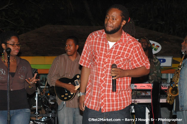 Tarrus Riley, Jimmy Riley, and Dwayne Stephensen - Money Cologne Promotions in association with "British Link Up" presents Summer Jam featuring She's Royal Tarrus Riley & Jimmy Riley - Plus Ras Slick, Sham Dawg, and Whiskey Bagio @ Roots Bamboo, Norman Manley Boulevard, Negril, Jamaica W.I. - Backed up Dean Fraser & The Hurricanne Band - MC Barry G and Rev. BB - July 25, 2007 - Negril Travel Guide.com, Negril Jamaica WI - http://www.negriltravelguide.com - info@negriltravelguide.com...!